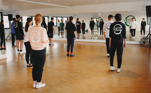 Groove Dance Classes